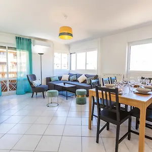 https://appartement-cosy-100m-proche-gare-climatis.fr-provencehotel.com